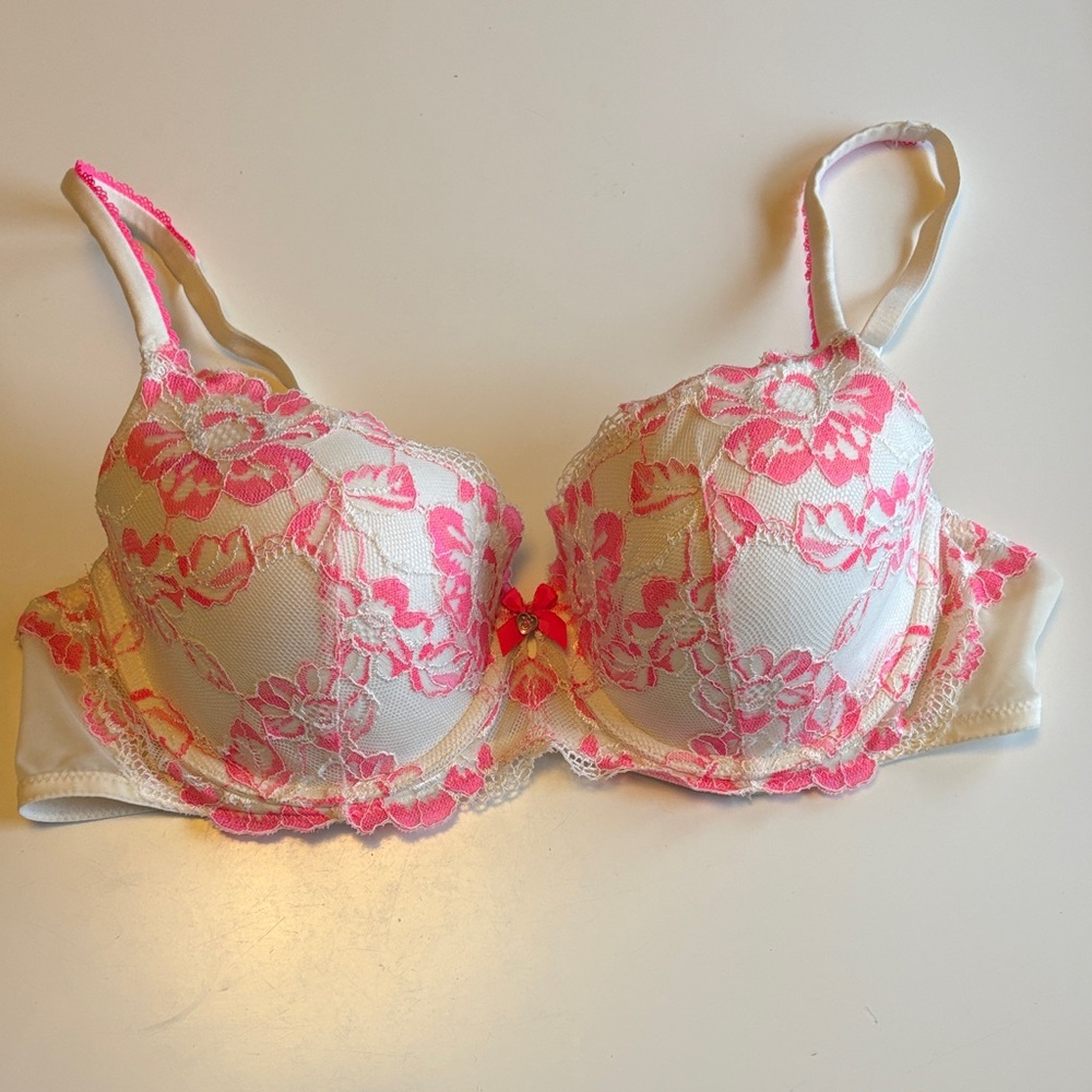 Victoria's Secret Cream and Pink Lace Bra